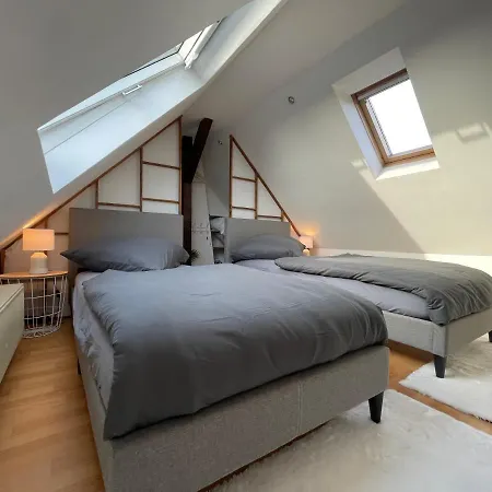 Design Am Centro Mit Homeoffice Balkon Und Wifi Apartment Essen