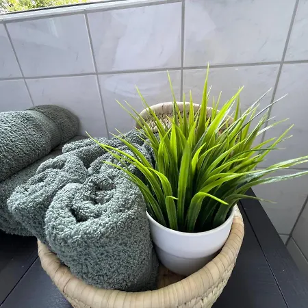 Design Am Centro Mit Homeoffice Balkon Und Wifi Apartment Essen